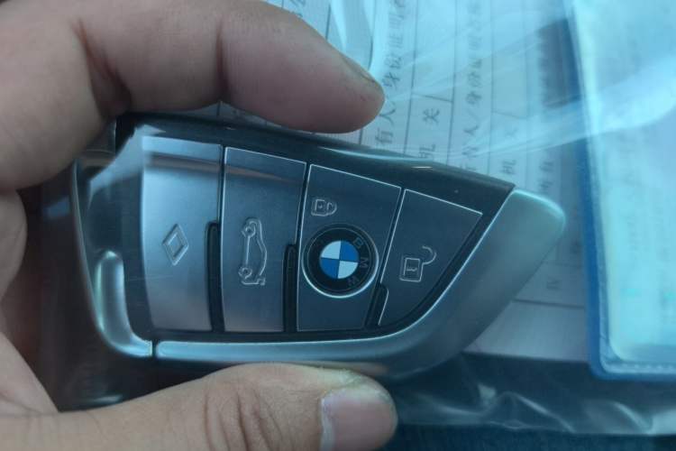 Used BMW 5 Series 2018 530Li Leading Model M Sport Package Vehicle Key