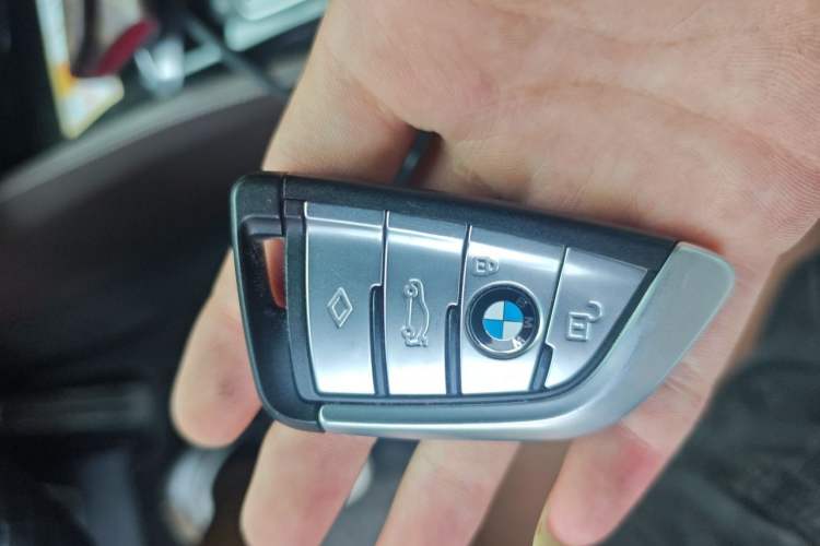 Used BMW 5 Series 2018 525Li M Sport Package Vehicle Key