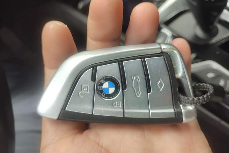 Used BMW 5 Series 2018 530Li Luxury Edition M Sport Package Vehicle Key