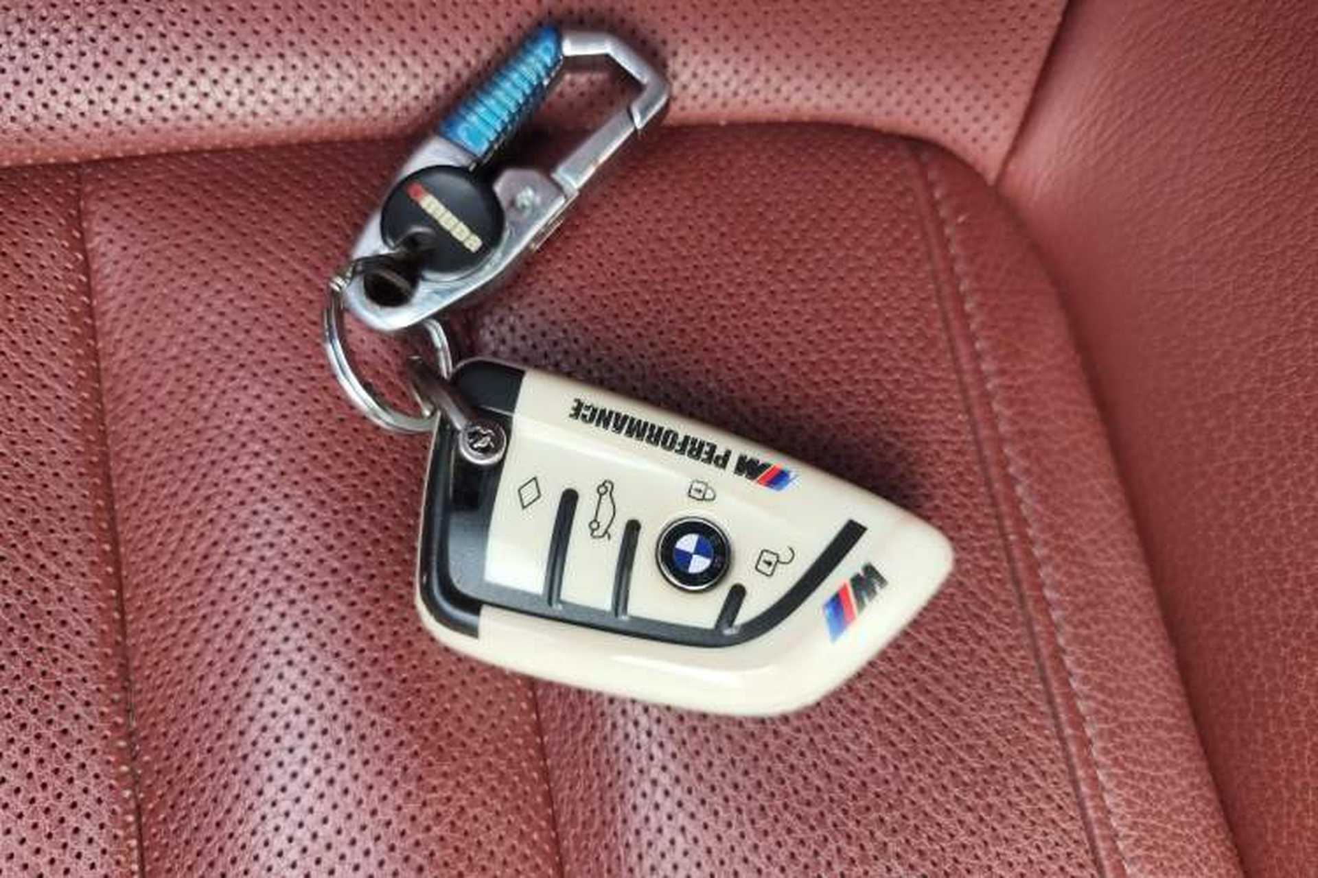 Used BMW 5 Series 2018 Restyled 530Li Luxury Edition M Sport Package Vehicle Key