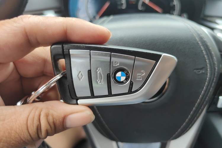 Used BMW 5 Series 2018 525Li M Sport Package Vehicle Key