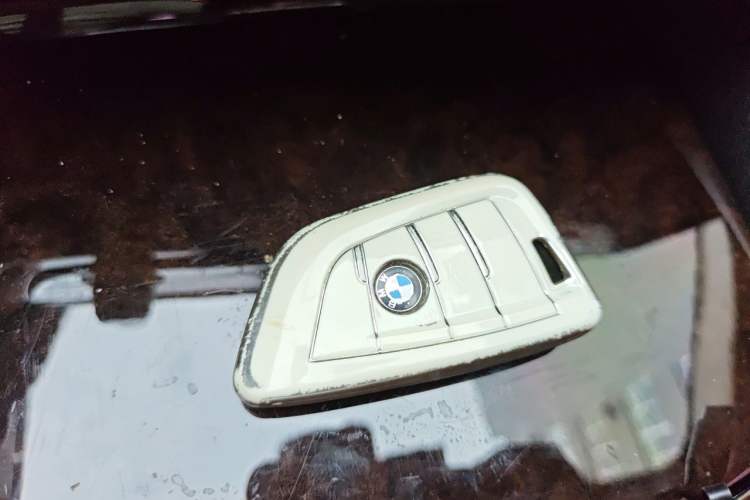 Used BMW 5 Series 2018 525Li Luxury Package Vehicle Key