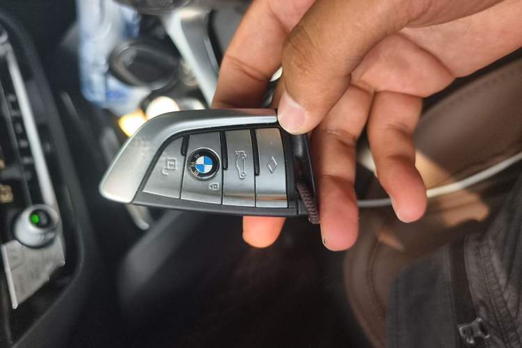 Used BMW 5 Series 2018 525Li Luxury Package Vehicle Key