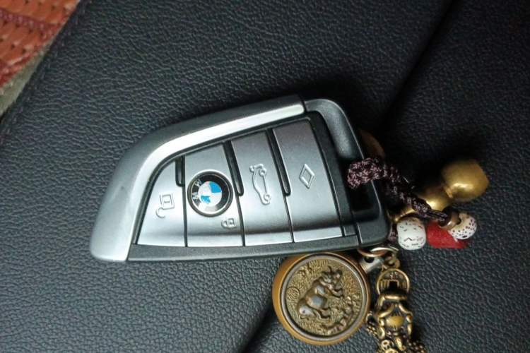 Used BMW 5 Series 2018 525Li M Sport Package Vehicle Key
