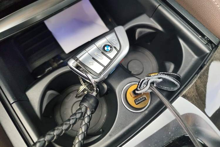 Used BMW 5 Series 2018 530Li Luxury Edition M Sport Package Vehicle Key