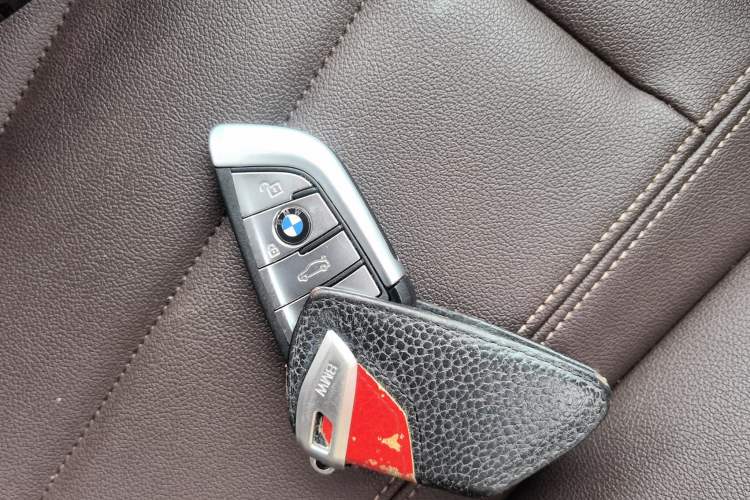 Used BMW 5 Series 2018 525Li Luxury Package Vehicle Key