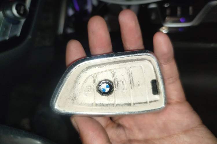 Used BMW 5 Series 2018 525Li M Sport Package Vehicle Key