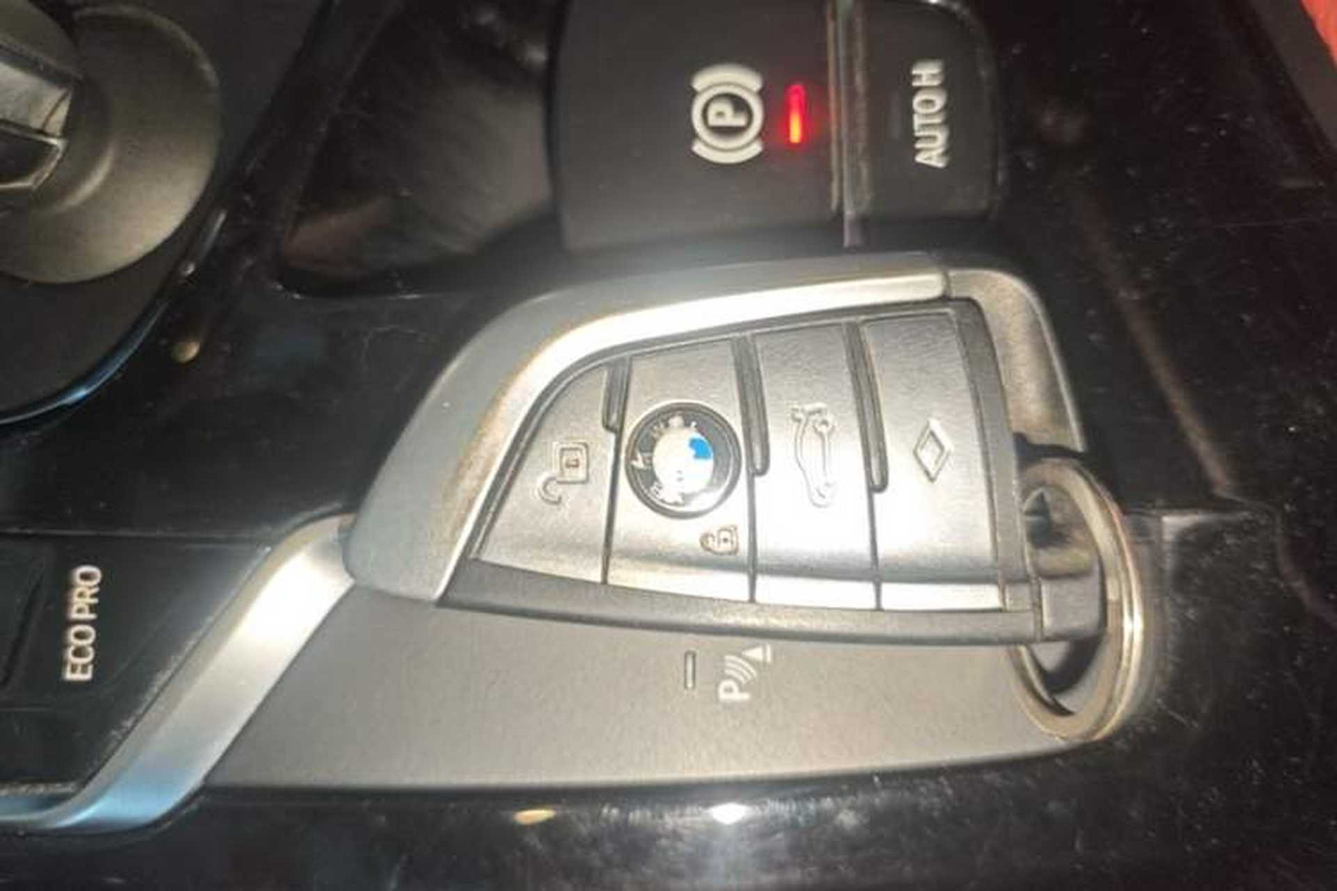 Used BMW 5 Series 2018 Restyled 530Li Leading Edition M Sport Package Vehicle Key