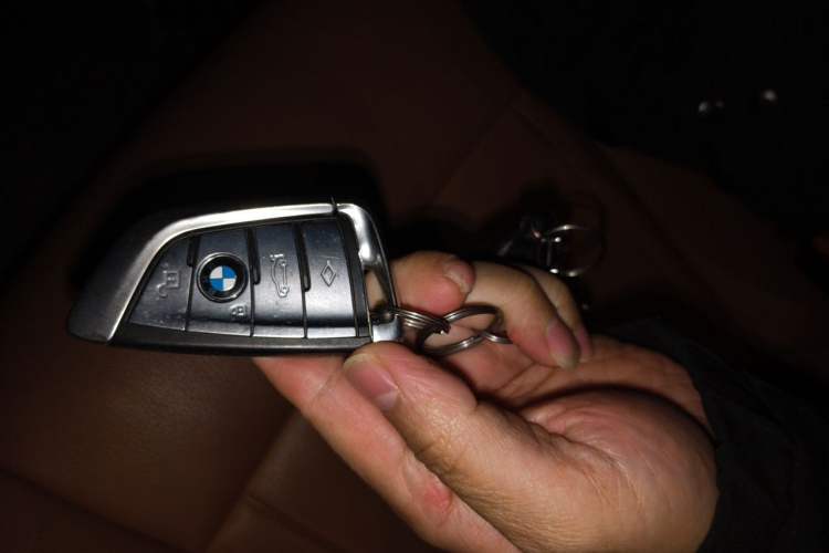 Used BMW 5 Series 2018 530Li Luxury Edition M Sport Package Vehicle Key