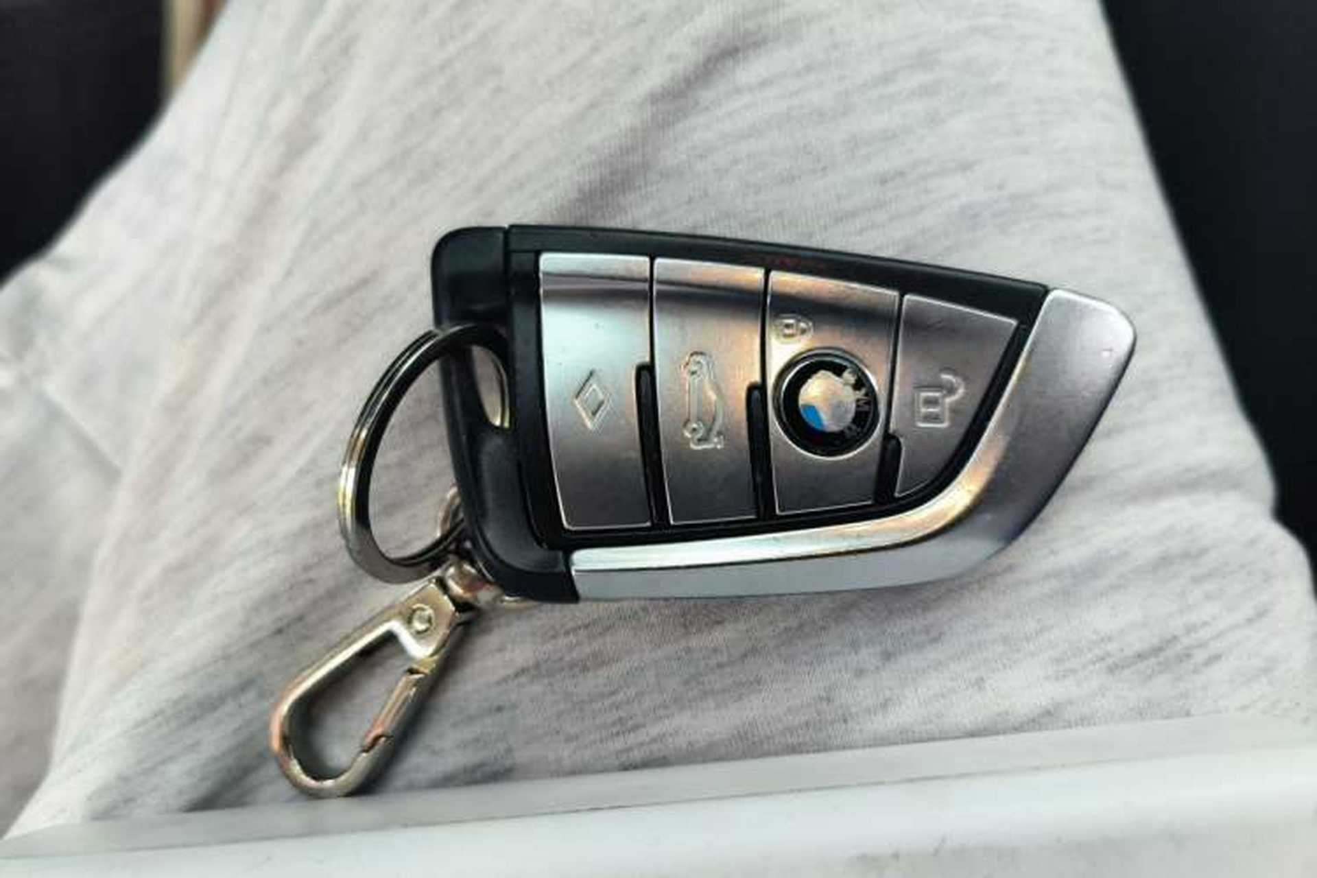 Used BMW 5 Series 2018 525Li Luxury Package Vehicle Key
