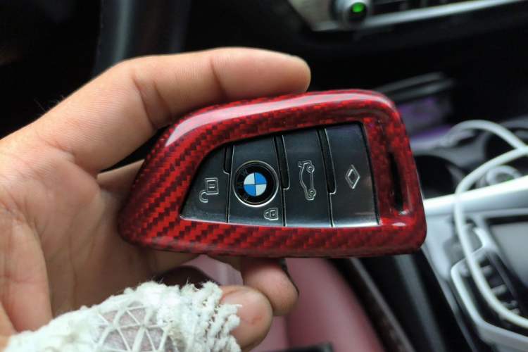Used BMW 5 Series 2018 Restyled 530Li Leading Edition M Sport Package Vehicle Key