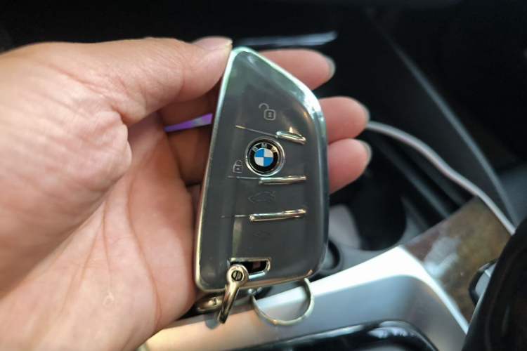 Used BMW 5 Series 2018 525Li Luxury Package Vehicle Key