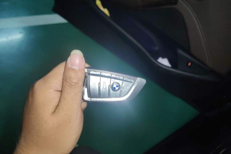 Used BMW 5 Series 2018 525Li Luxury Package Vehicle Key