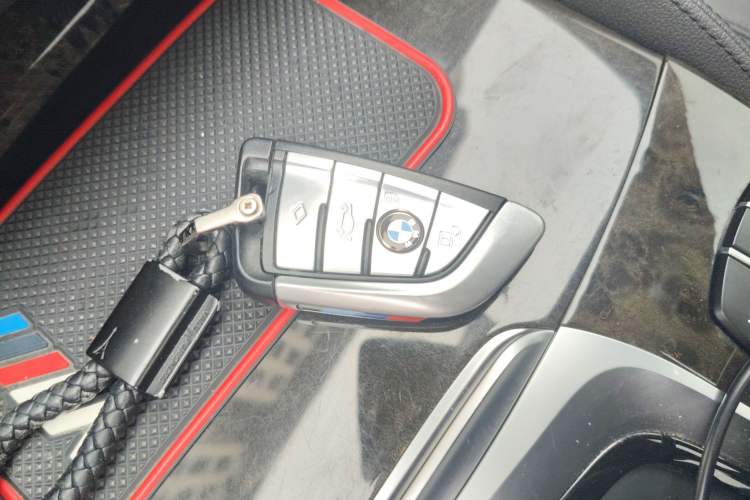 Used BMW 5 Series 2018 525Li M Sport Package Vehicle Key