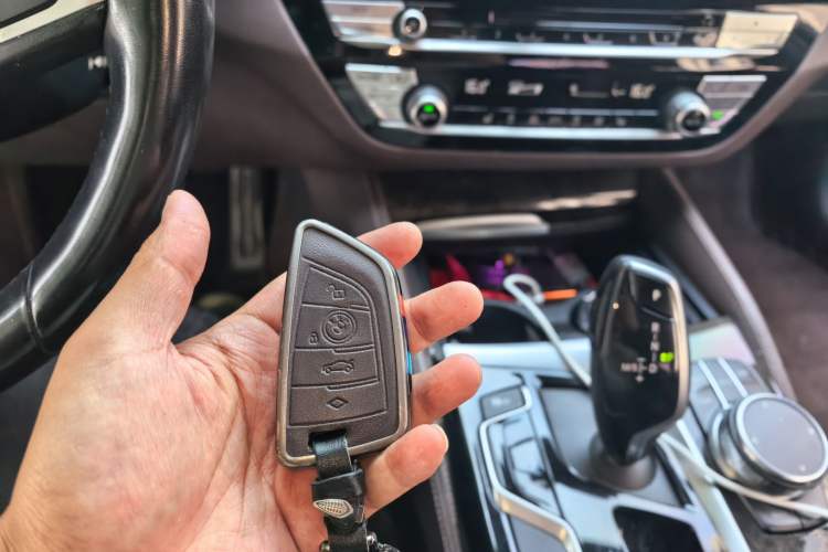 Used BMW 5 Series 2018 525Li M Sport Package Vehicle Key