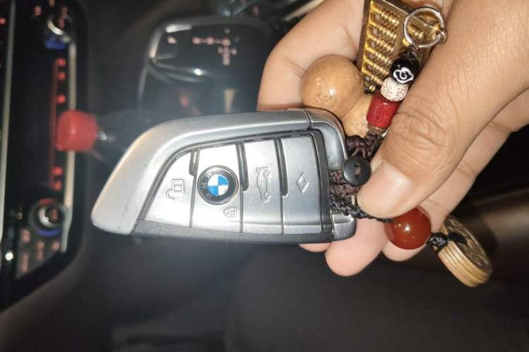 Used BMW 5 Series 2018 530Li Luxury Edition Premium Package Vehicle Key