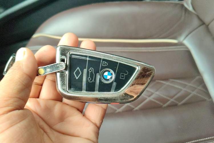 Used BMW 5 Series 2018 530Li Leading Edition Luxury Package Vehicle Key