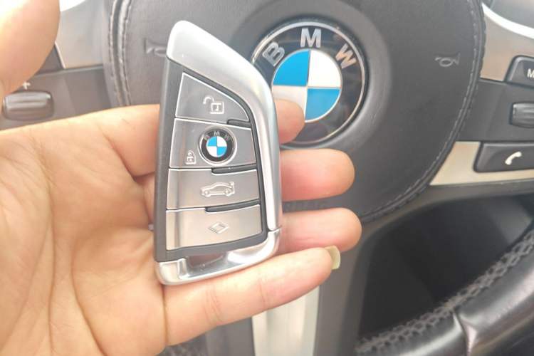 Used BMW 5 Series 2018 530Li Luxury Edition M Sport Package Vehicle Key