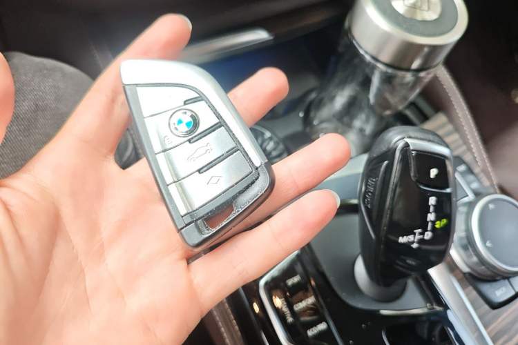 Used BMW 5 Series 2018 Revised 540Li Executive Edition Vehicle Key
