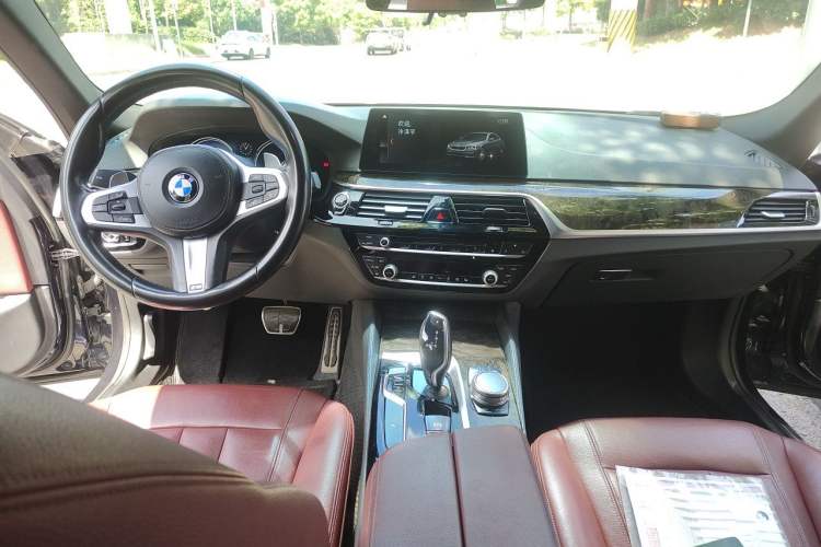 Used BMW 5 Series 2018 530Li xDrive M Sport Package Center Console
