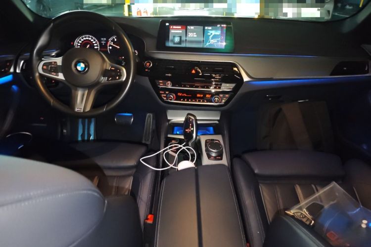 Used BMW 5 Series 2018 525i M Sport Package Center Console