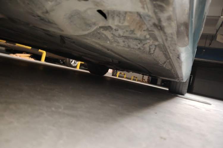 Used BMW 5 Series 2018 Restyled 530Li Luxury Edition M Sport Package Chassis Front Left