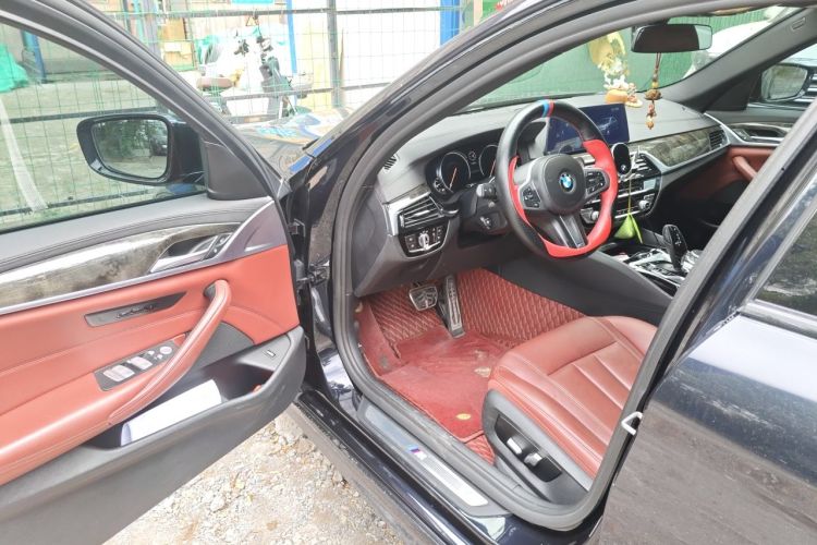 Used BMW 5 Series 2018 Restyled 530Li Leading Edition M Sport Package Driver Seat