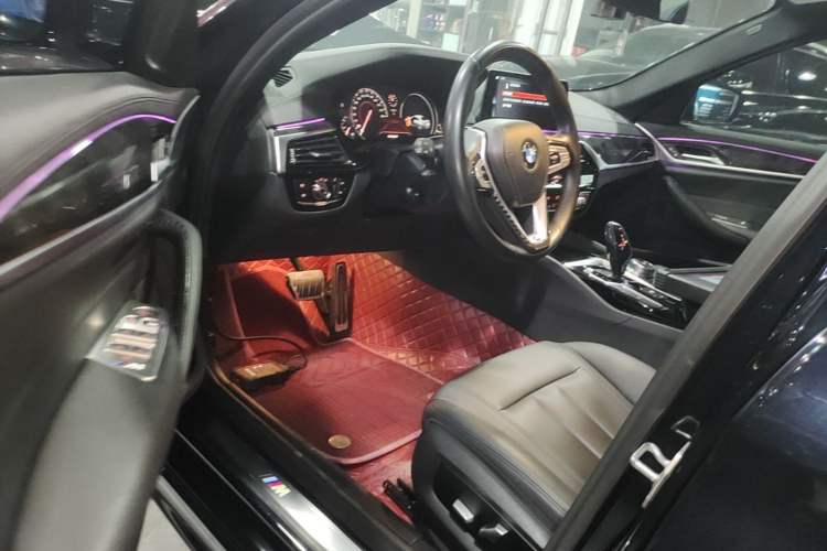 Used BMW 5 Series 2018 525Li M Sport Package Driver Seat