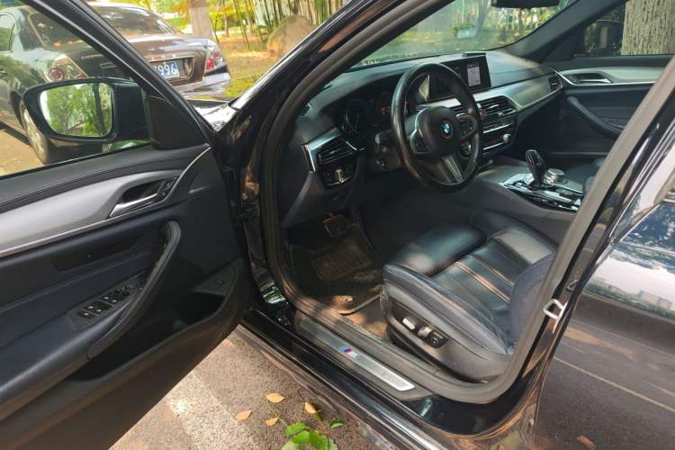 Used BMW 5 Series 2018 525Li M Sport Package Driver Seat