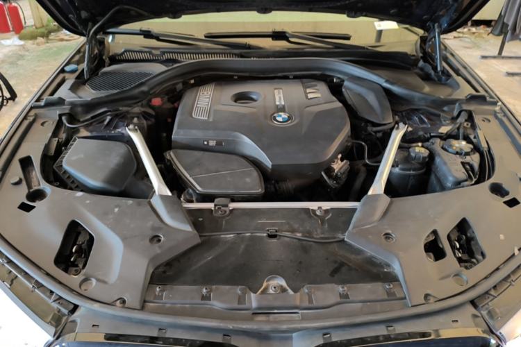 Used BMW 5 Series 2018 530i M Sport Package Engine Bay