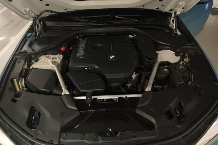 Used BMW 5 Series 2018 525Li Luxury Package Engine Bay