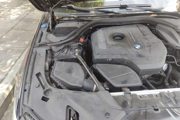 Used BMW 5 Series 2018 530Li xDrive M Sport Package Engine Bay Right
