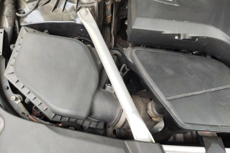 Used BMW 5 Series 2018 525Li M Sport Package Engine Bay Right