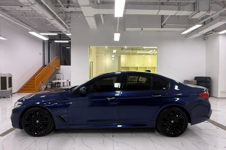 Used BMW 5 Series 2018 540i M Sport Package Exterior 2