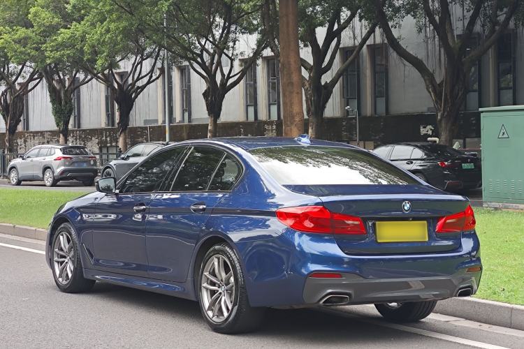 Used BMW 5 Series 2018 525i M Sport Package Exterior 3