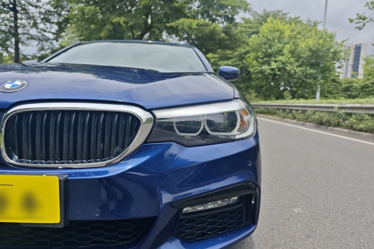 Used BMW 5 Series 2018 525i M Sport Package Exterior 4