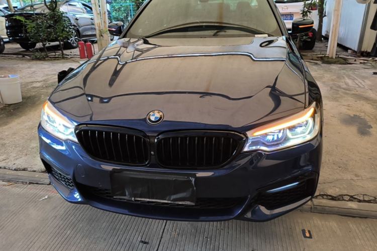Used BMW 5 Series 2018 530i M Sport Package Front