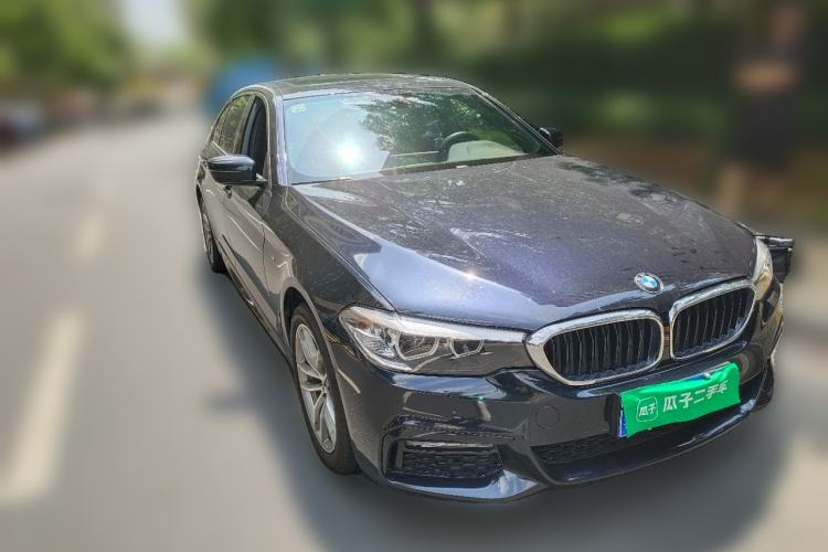 Used BMW 5 Series 2018 525Li M Sport Package Front Right 45 Deg