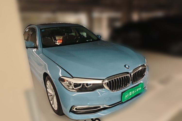 Used BMW 5 Series 2018 525Li Luxury Package Front Right 45 Deg