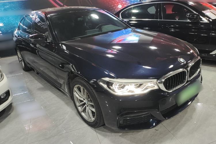 Used BMW 5 Series 2018 525Li M Sport Package Front Right 45 Deg