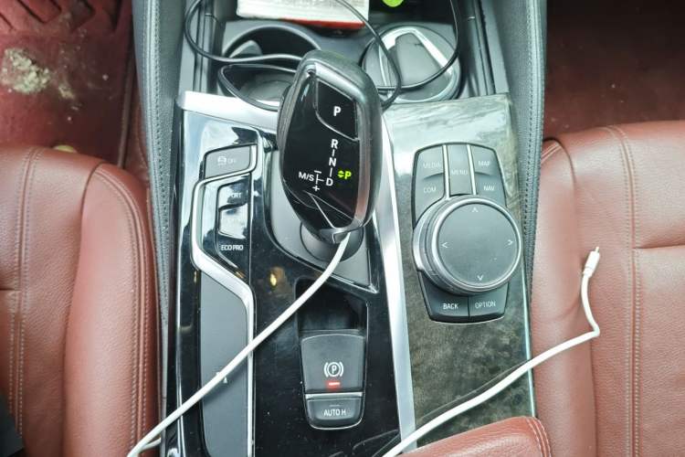 Used BMW 5 Series 2018 Restyled 530Li Leading Edition M Sport Package Gear Lever