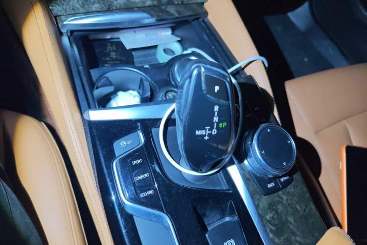 Used BMW 5 Series 2018 530Li Leading Model M Sport Package Gear Lever
