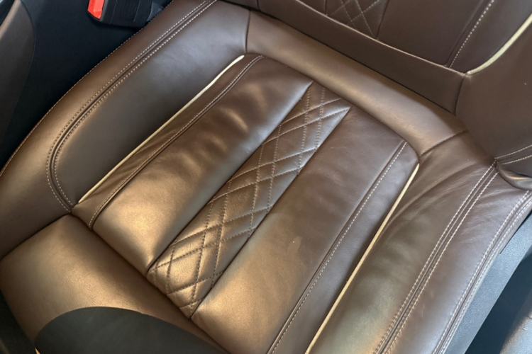 Used BMW 5 Series 2018 540i M Sport Package Interior 4