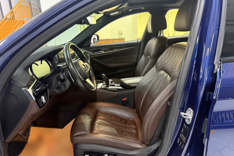 Used BMW 5 Series 2018 540i M Sport Package Left Front Seat