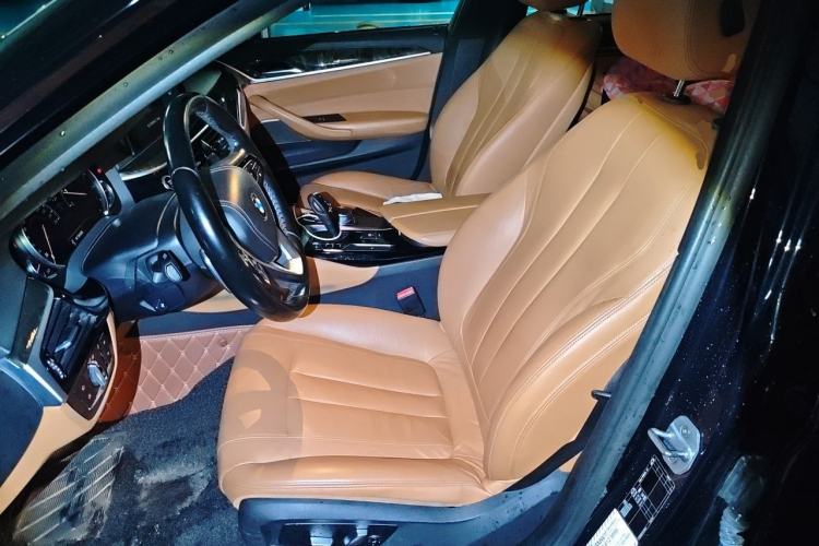 Used BMW 5 Series 2018 530Li Leading Model M Sport Package Left Front Seat