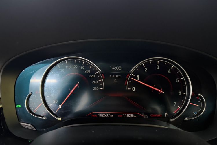 Used BMW 5 Series 2018 540i M Sport Package Odometer Close Up