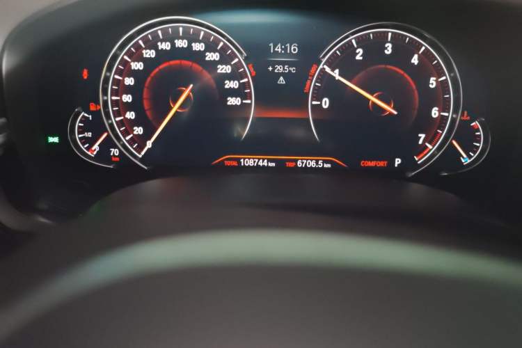 Used BMW 5 Series 2018 525i M Sport Package Odometer Close Up
