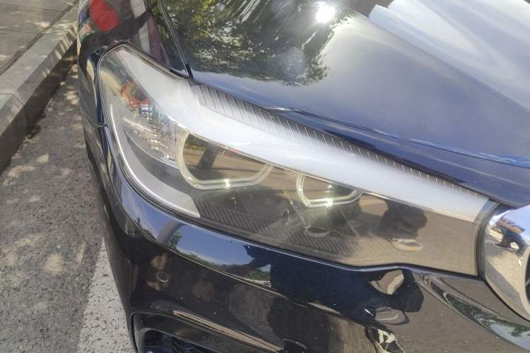 Used BMW 5 Series 2018 530Li xDrive M Sport Package Right Front Headlight