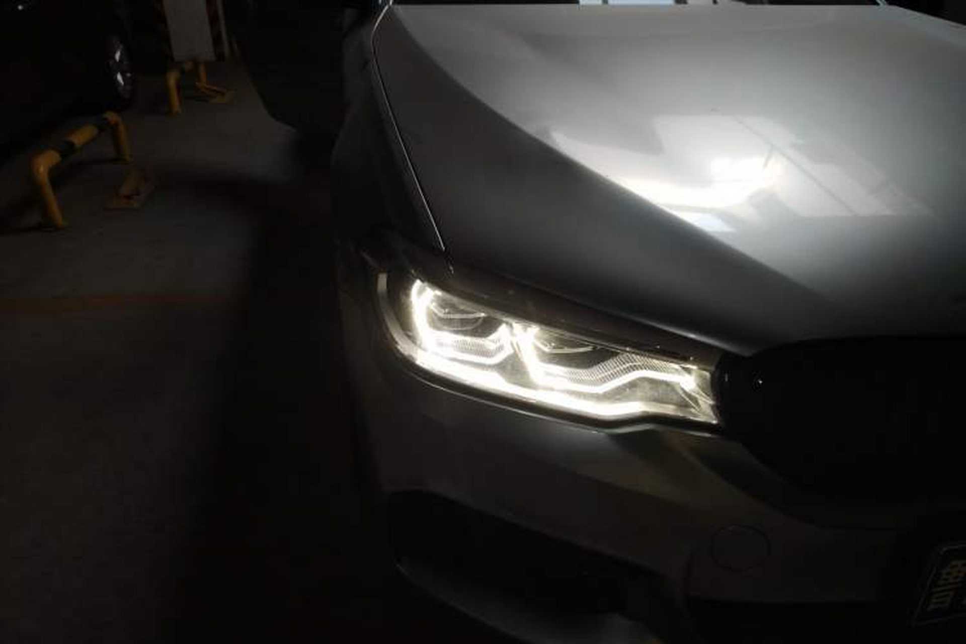 Used BMW 5 Series 2018 Restyled 530Li Luxury Edition M Sport Package Right Front Headlight
