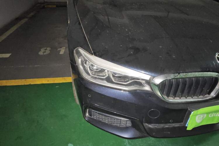 Used BMW 5 Series 2018 Restyled 530Li Luxury Edition M Sport Package Right Front Headlight